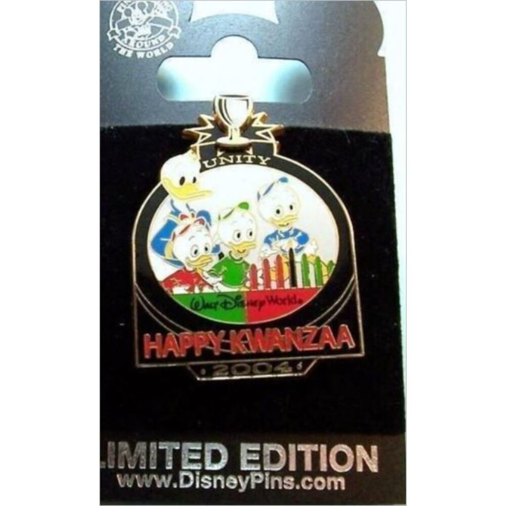 2004 Disney Donald Duck w/ Huey, Dewy, Louie Happy Kwanza Ltd Edition 1500 Pin